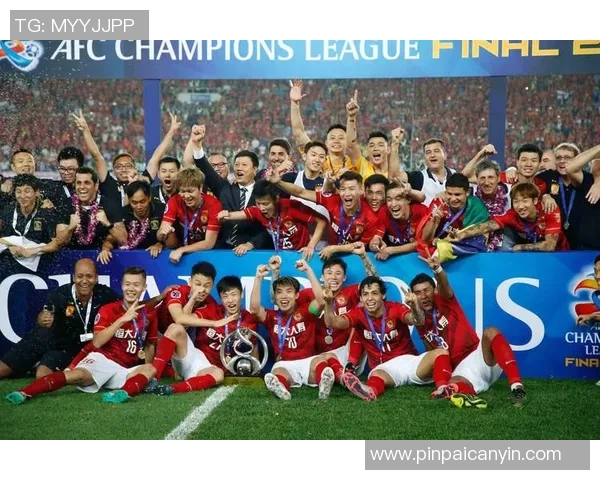 足球明星在中国庆祝生日与球迷互动分享快乐时光 足球明星在中国庆祝生日与球迷互动分享快乐时光